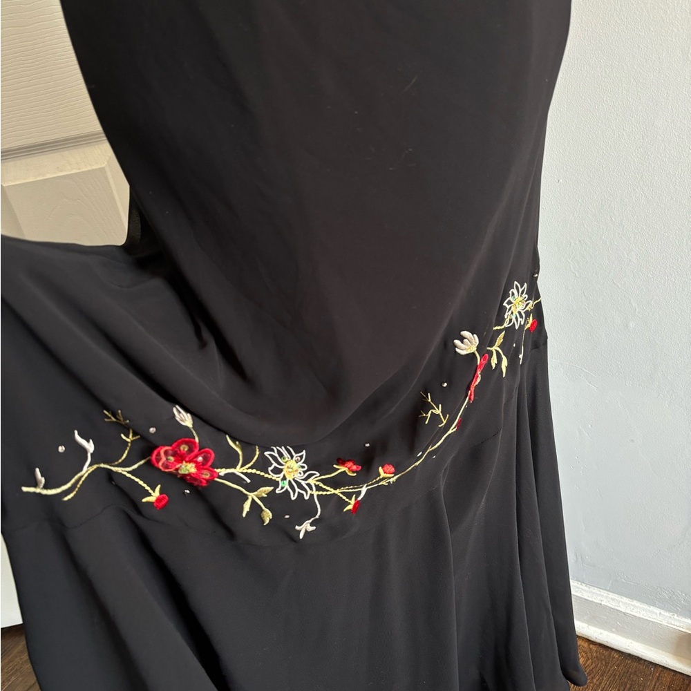 Vintage Black Maxi Dress with Red Floral Embroidery - Picture 4 of 6